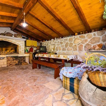 Apartamento Katina *